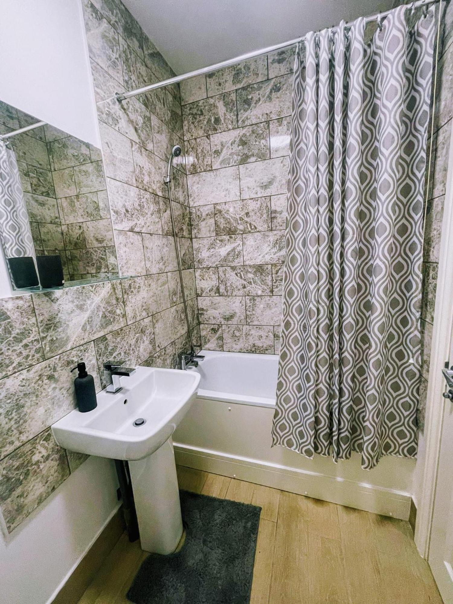 Bay Wind Apartment 莫克姆 外观 照片